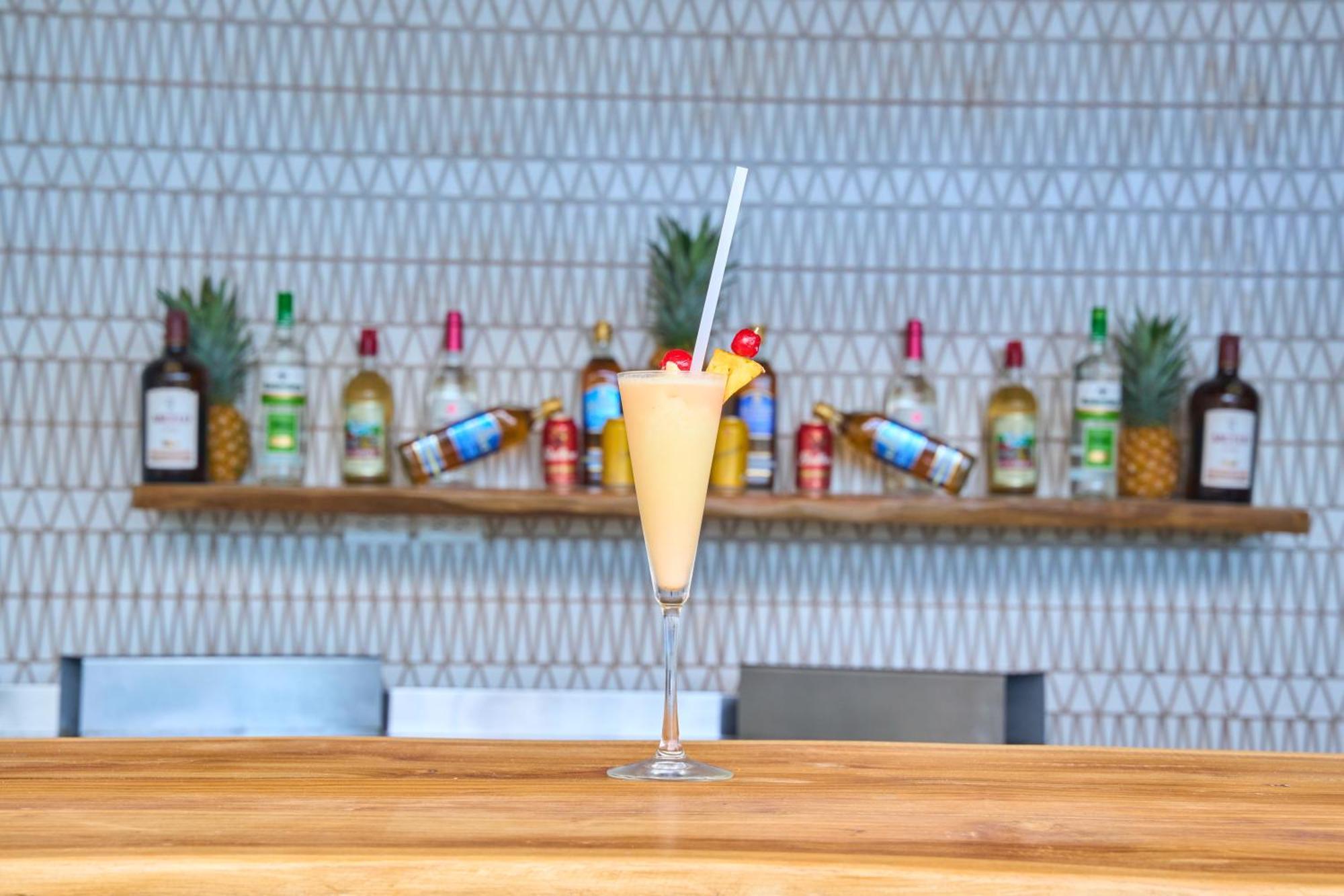 מלון סנטה קלרה Gran Evenia Bijao מראה חיצוני תמונה A Piña colada