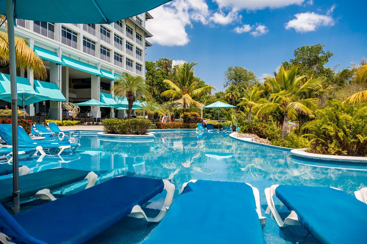 מלון סנטה קלרה Gran Evenia Bijao מראה חיצוני תמונה The swimming pool at the hotel